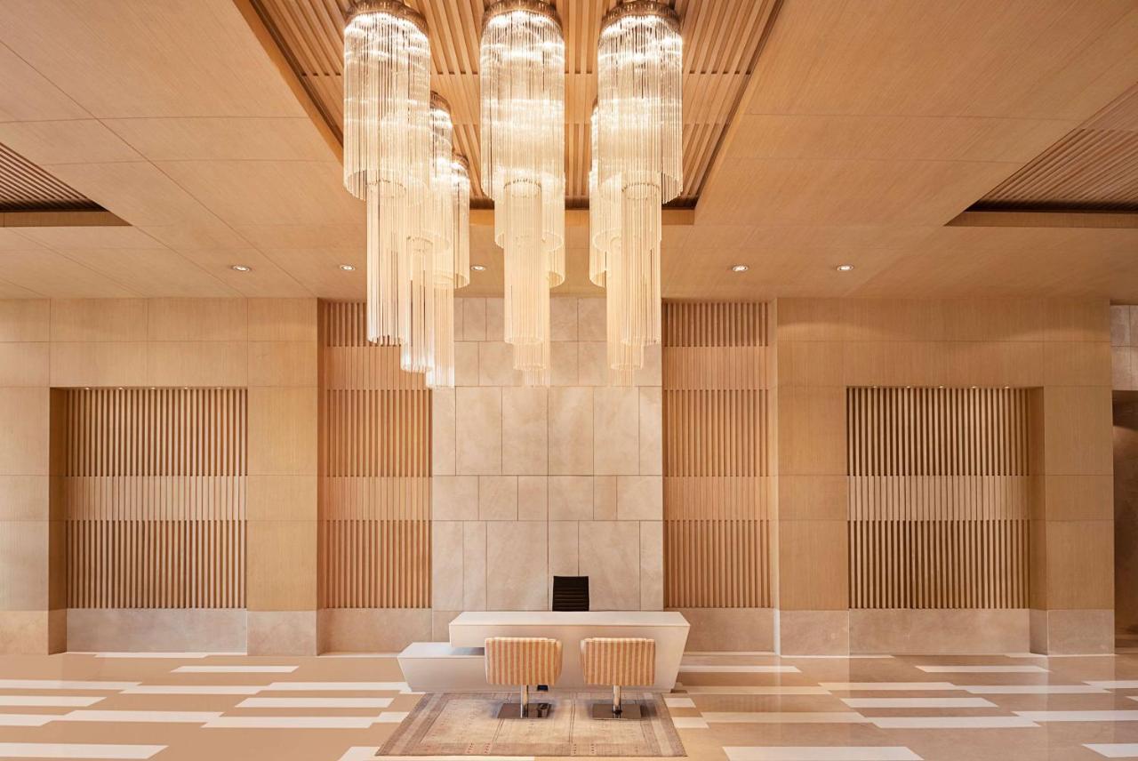 Radisson Blu Hotel Амритсар Экстерьер фото The lobby of the hotel