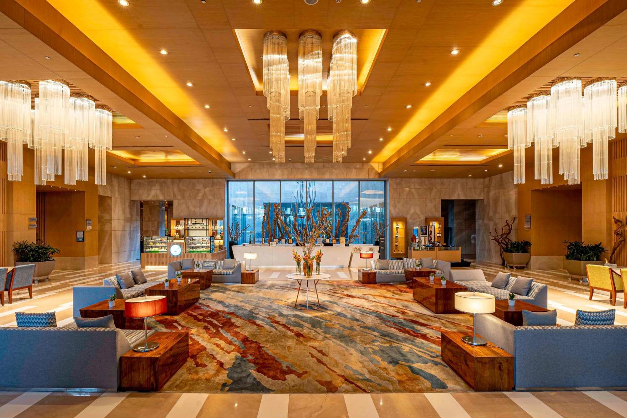 Radisson Blu Hotel Амритсар Экстерьер фото Lobby